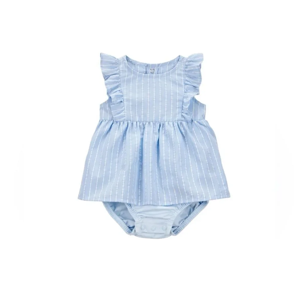 NWT Carter’s Baby girl outfit 3M